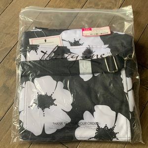 NWT Thirty One Picnic Thermal Tote in White Poppy